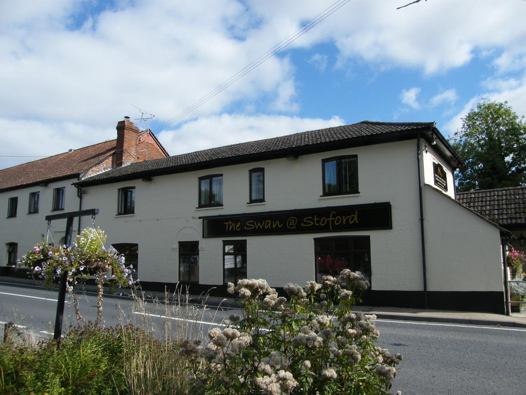 The Swan At Stoford Hotel Stapleford  Ngoại thất bức ảnh