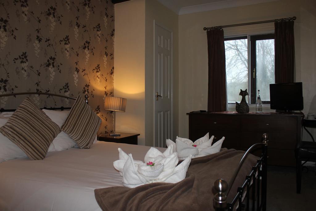The Swan At Stoford Hotel Stapleford  Ngoại thất bức ảnh